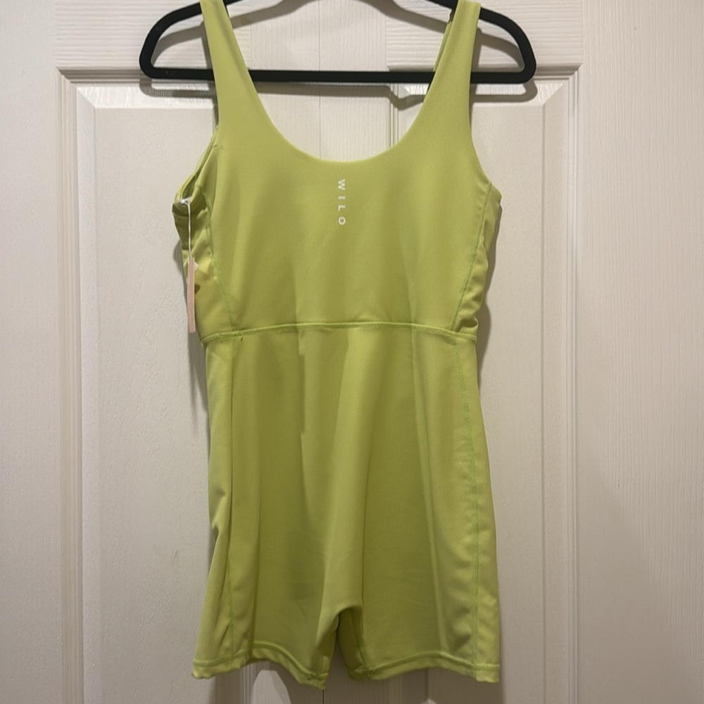 WILO THE LABEL-NWT-Lime Green Jumpsuit. Size Medium. - Picture 3 of 8